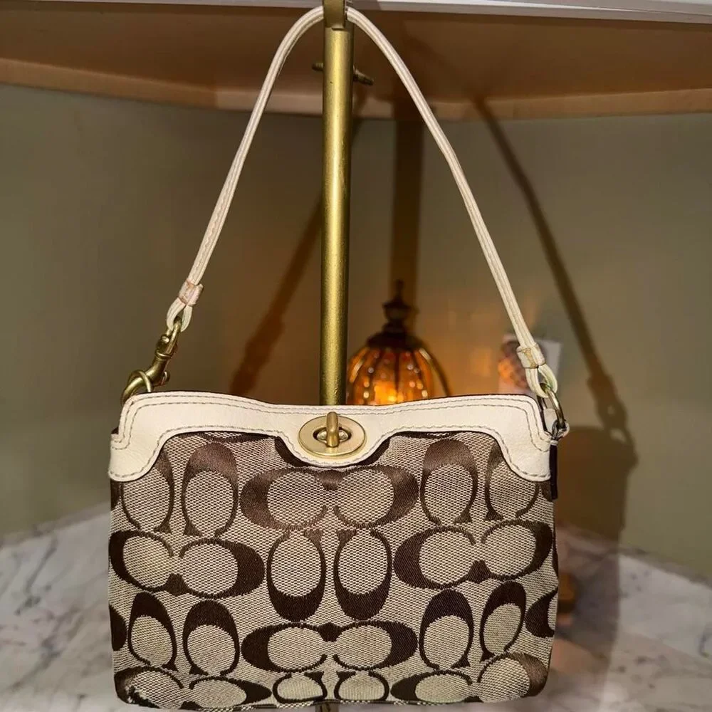 VINTGE PRE-LOVED COACH TURNLOCK SIGNATURE BAG Brown